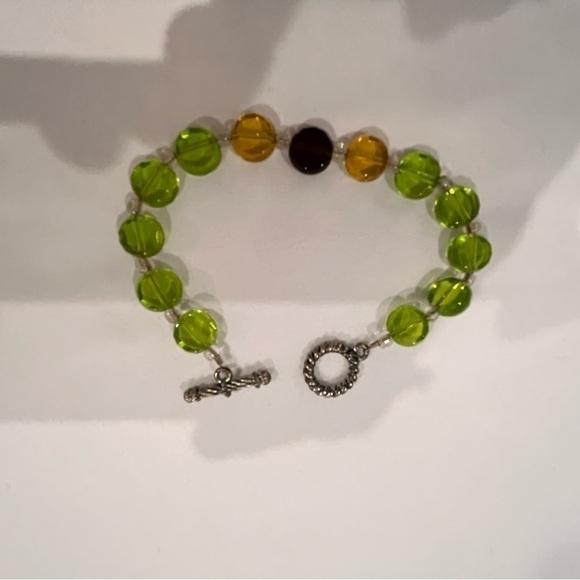 Green and Gold Bracelet - Picture 2 of 2